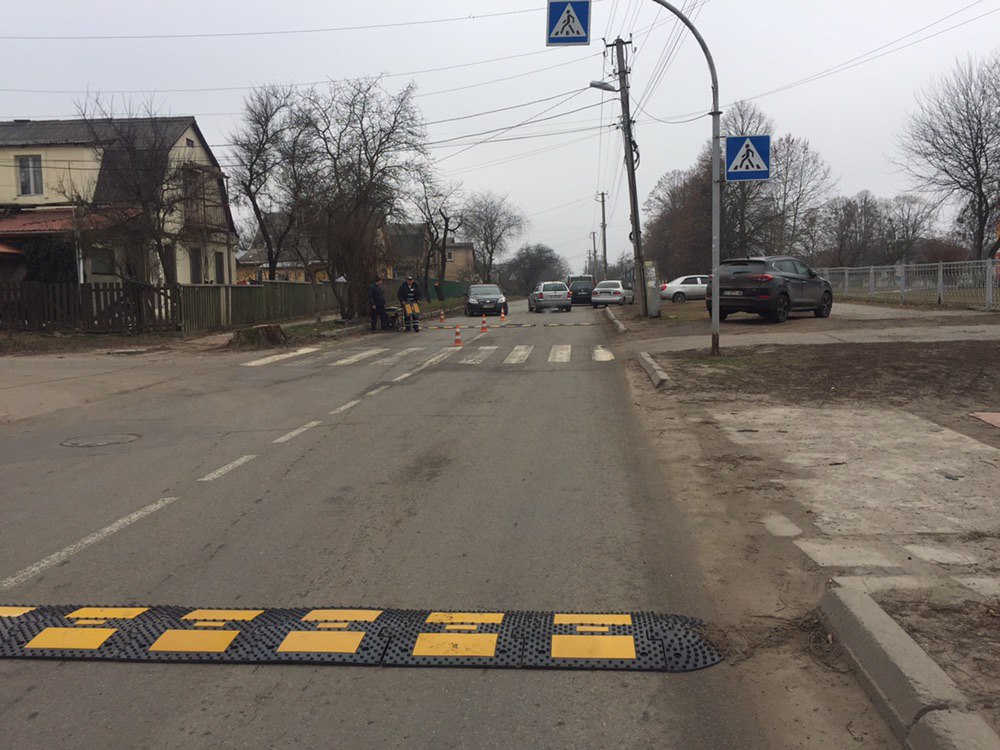На вулицях Незалежності, Сагайдачного та Б. Хмельницького встановлено нові обмежувачі швидкості